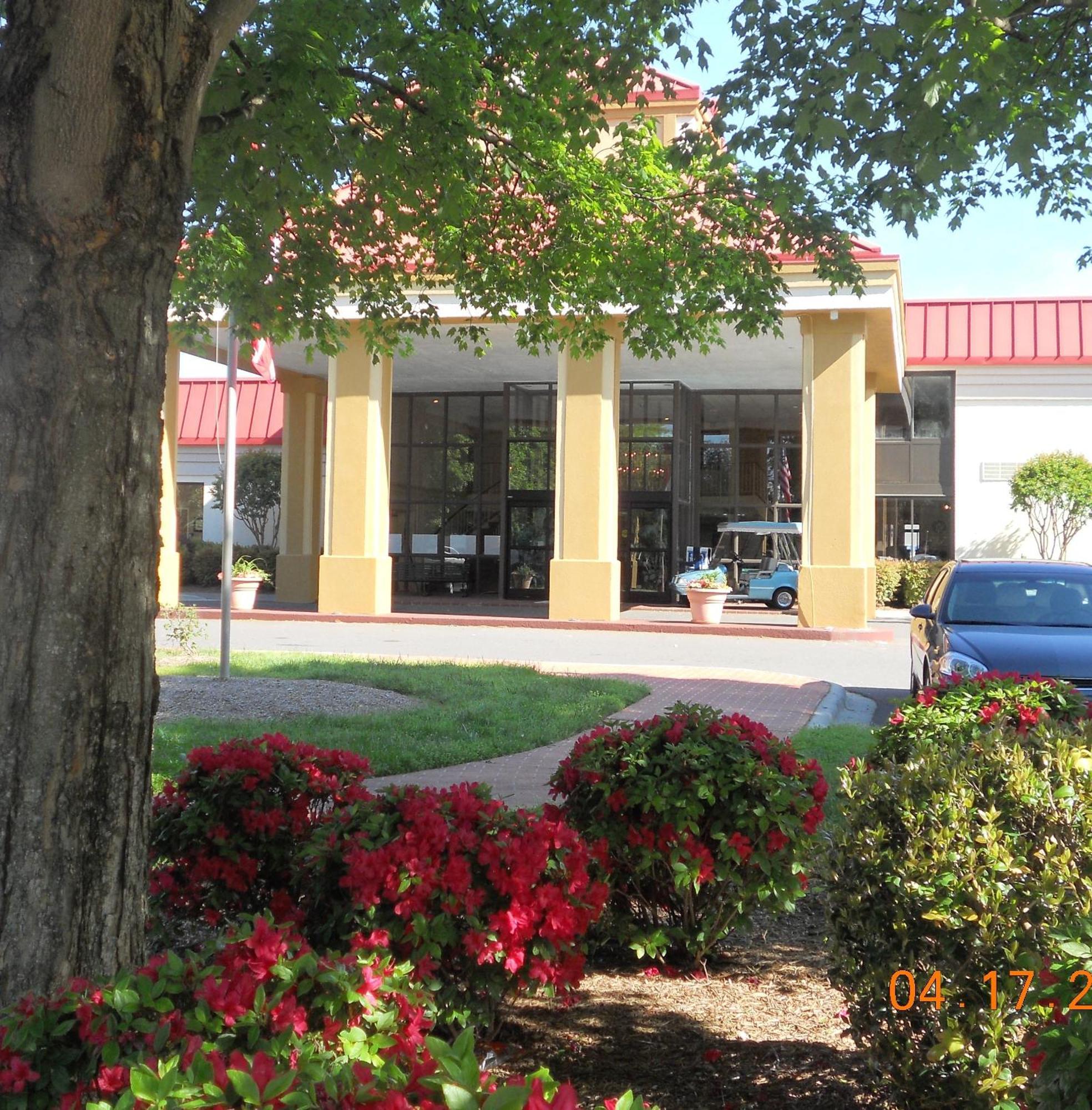 Village Inn Clemmons-Winston Salem, Trademark By Wyndham Exterior photo